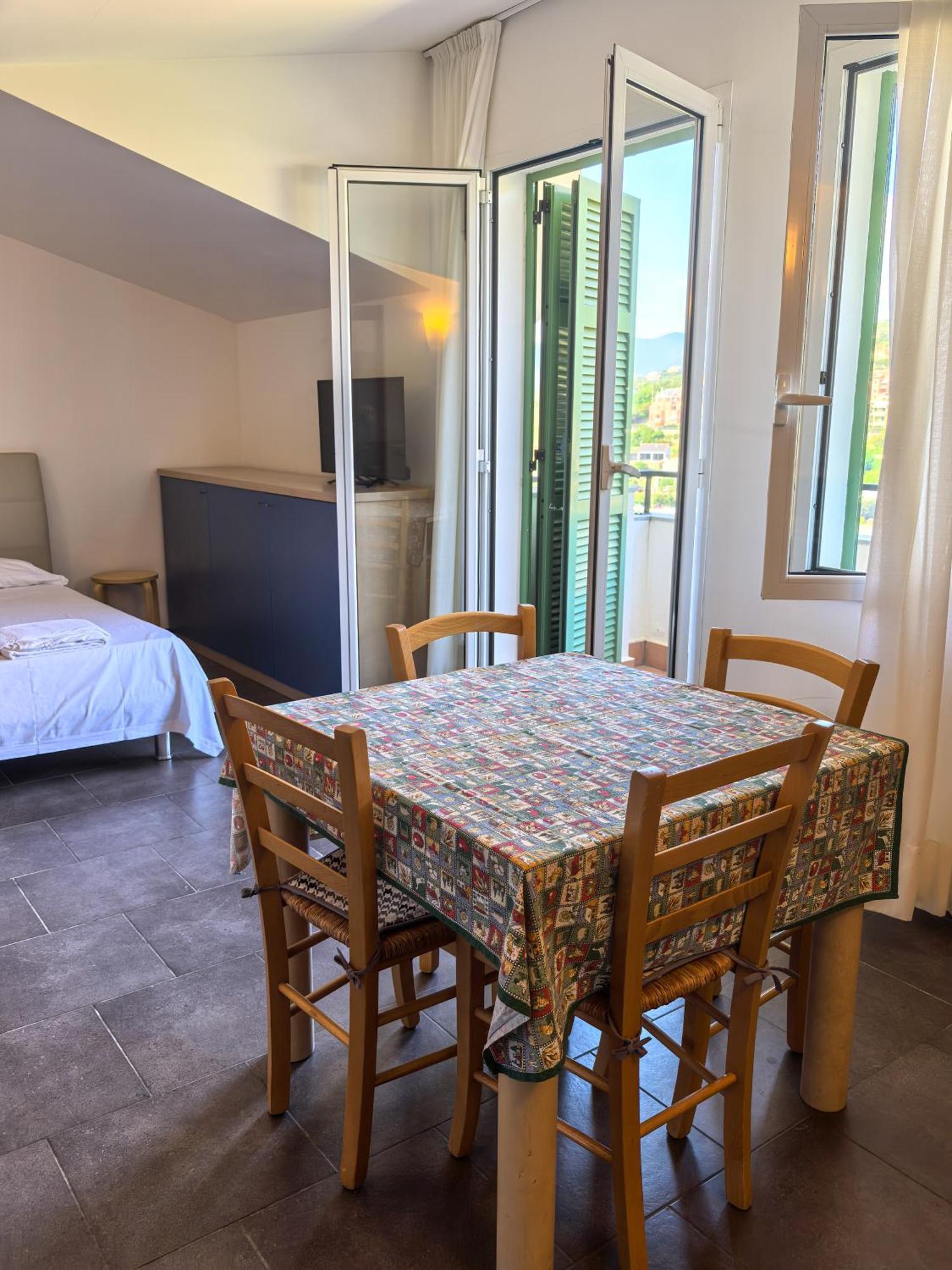 Residence Dei Fiori Pietra Ligure Buitenkant foto